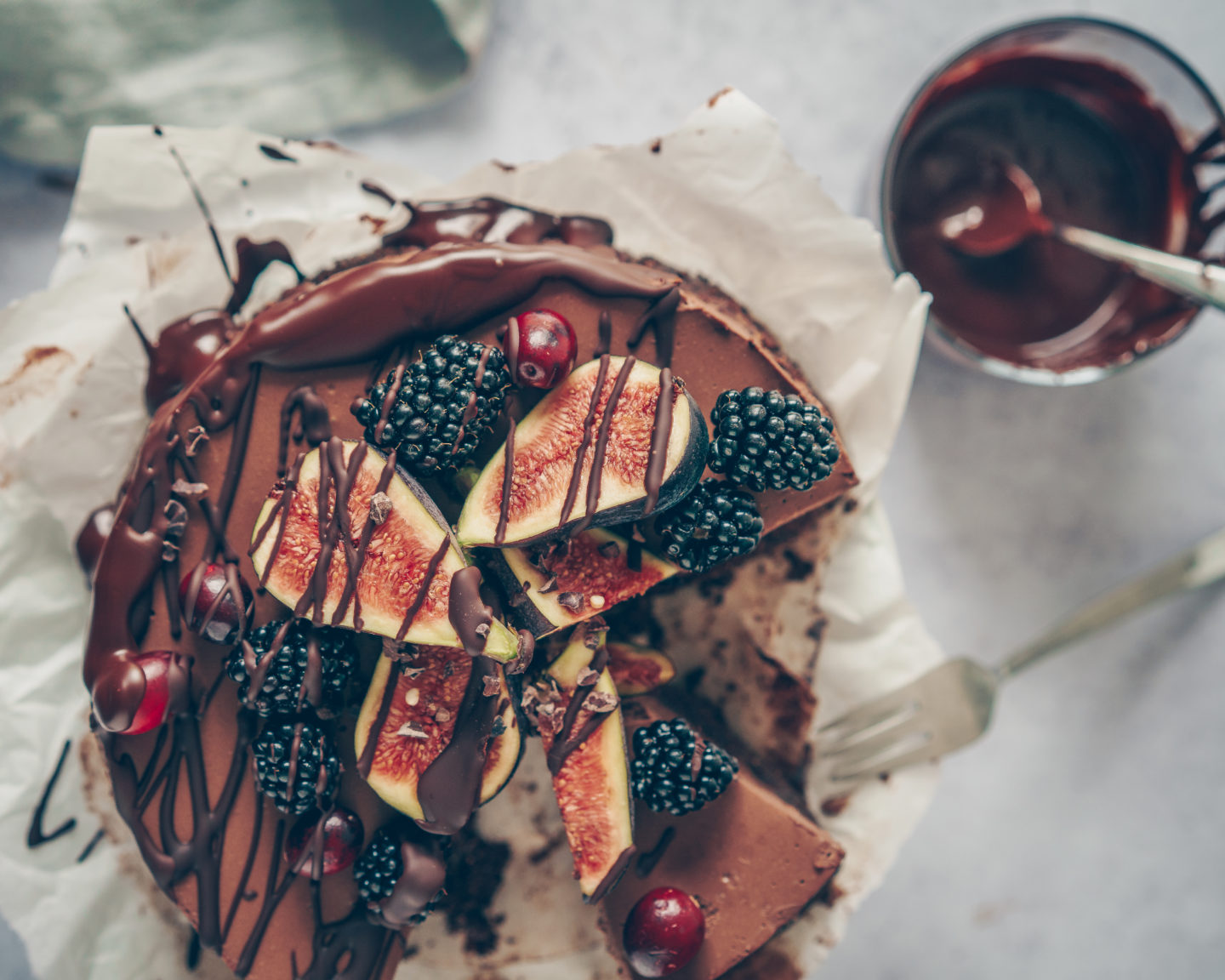 vegan, no bake, ohne backen, lecker, healthy, chocolate, Schokolade, Käsekuchen, cheesecake, no milk, dairy free, laktosefrei, sugar free, ohne Zucker, diät, diet, plant based, food, essen, dessert, Nachtisch, einfach ,simple, simplyV, Genuss, whole foods, Cake, Kuchen