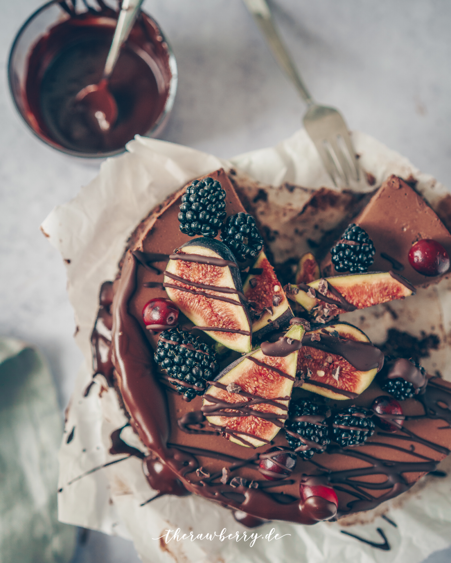 vegan, no bake, ohne backen, lecker, healthy, chocolate, Schokolade, Käsekuchen, cheesecake, no milk, dairy free, laktosefrei, sugar free, ohne Zucker, diät, diet, plant based, food, essen, dessert, Nachtisch, einfach ,simple, simplyV, Genuss, whole foods, Cake, Kuchen